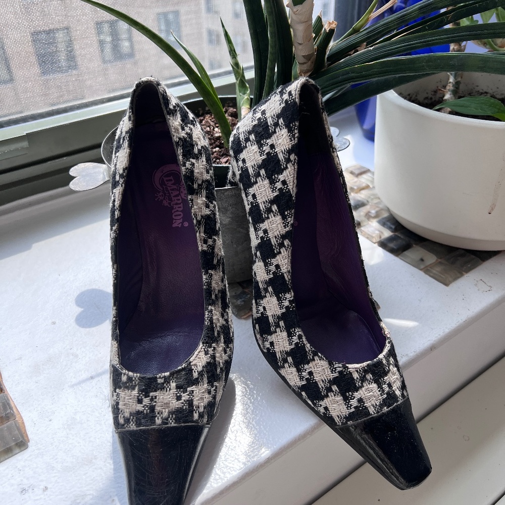 BLACK and WHITE checkered pumps with leather TOE POINTS- VINTAGE and TRENDY